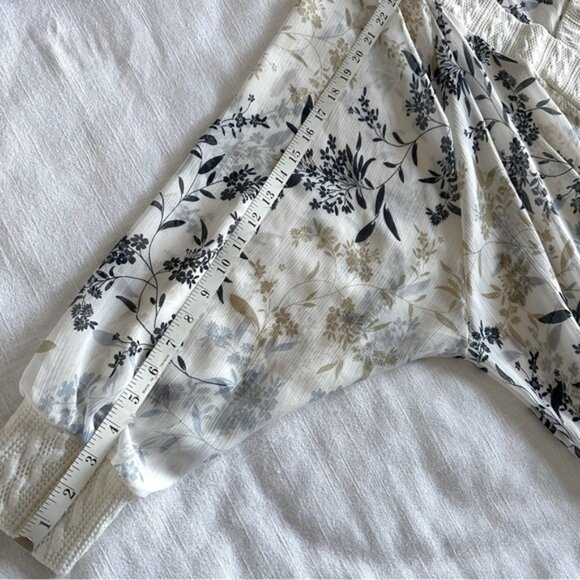 Cerule Womens V Neck Top Floral Crochet Shabby Chic Cottagecore Semi Sheer Sz L - Picture 7 of 8